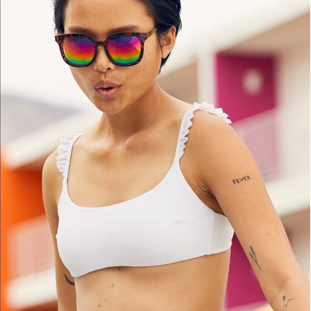 Aerie Ruffle Scoop Bikini Top - WHITE - SIZE LARGE - NWT